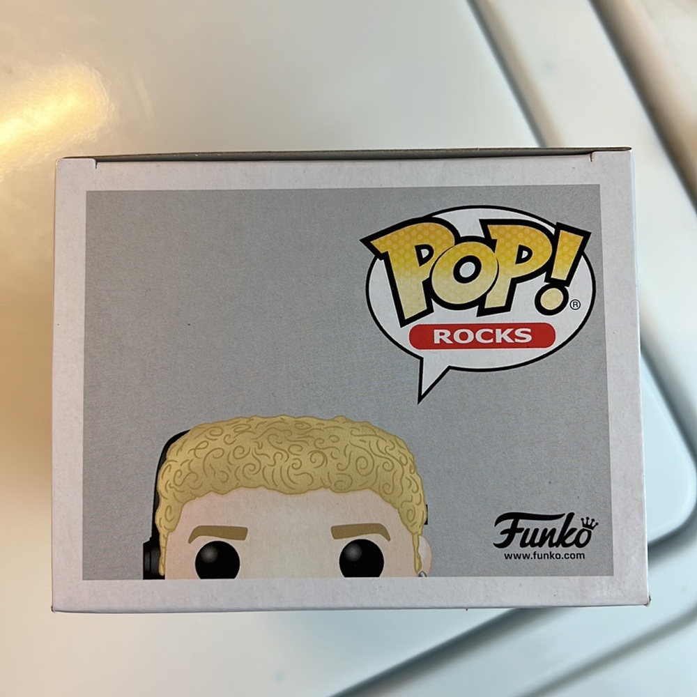Funko POP! Rocks: N-SYNC ☆Justin Timberlake☆ #111 w/ protector - Picture 5 of 6